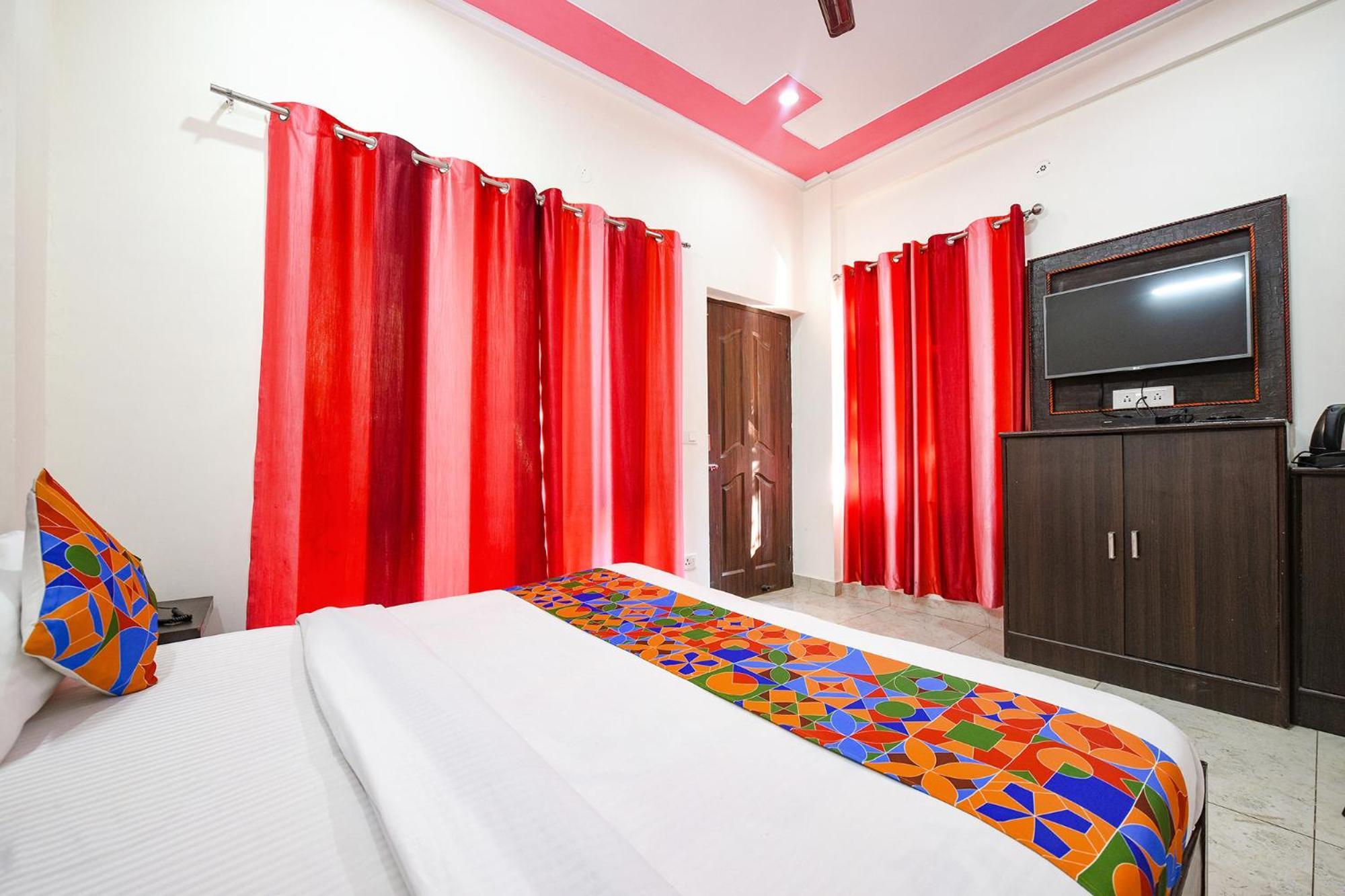 מוסורי Fabhotel Kempty Lake Resort מראה חיצוני תמונה
