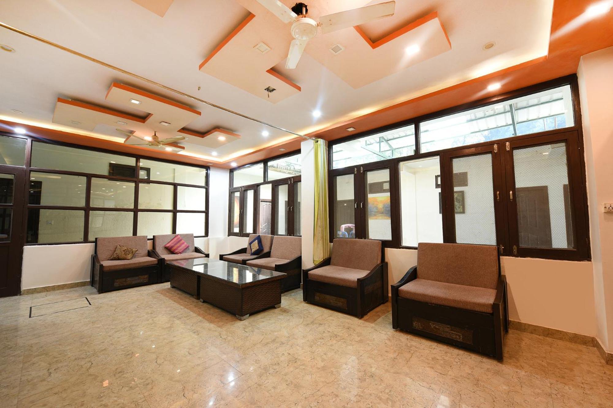 מוסורי Fabhotel Kempty Lake Resort מראה חיצוני תמונה