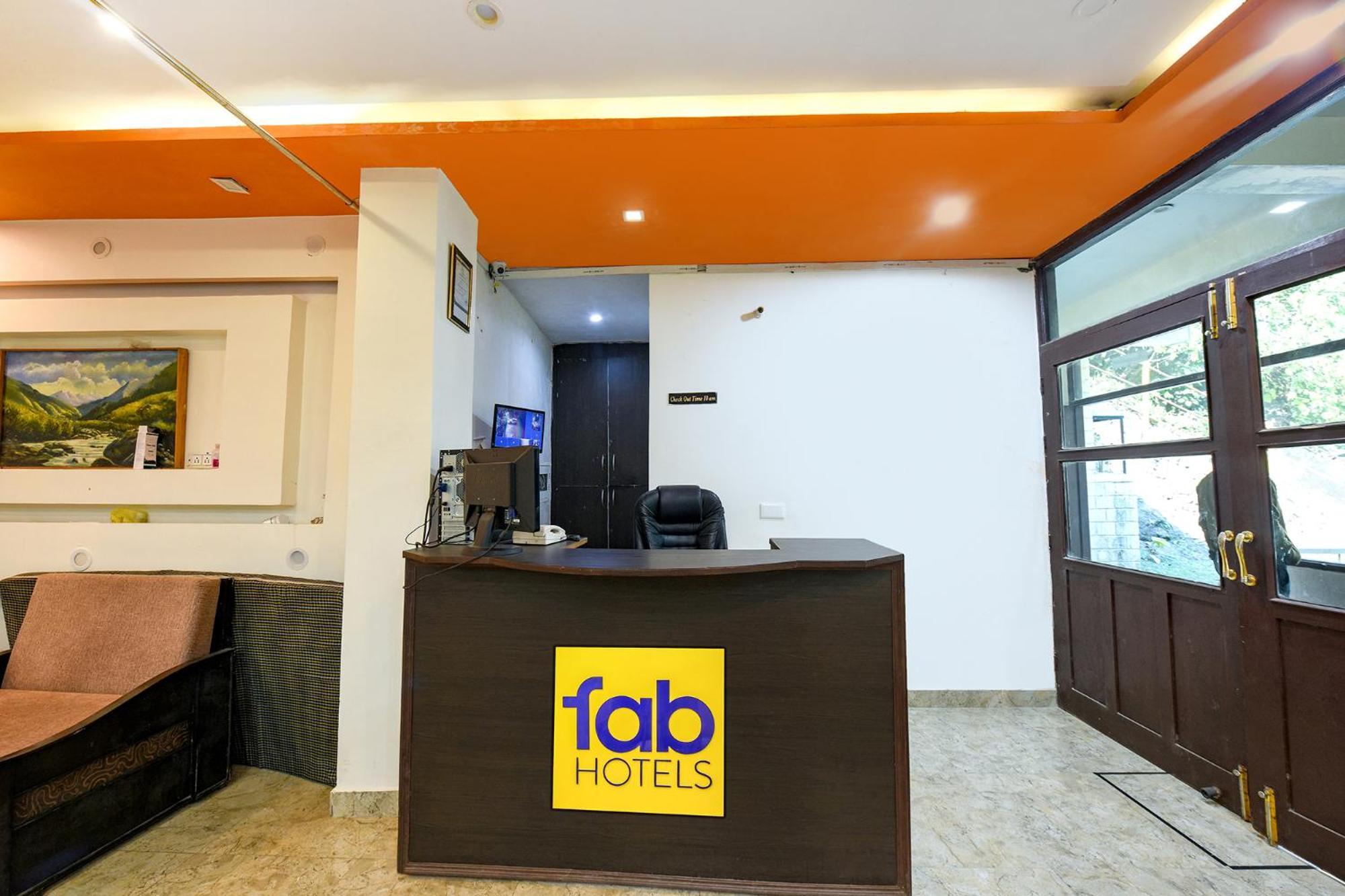 מוסורי Fabhotel Kempty Lake Resort מראה חיצוני תמונה
