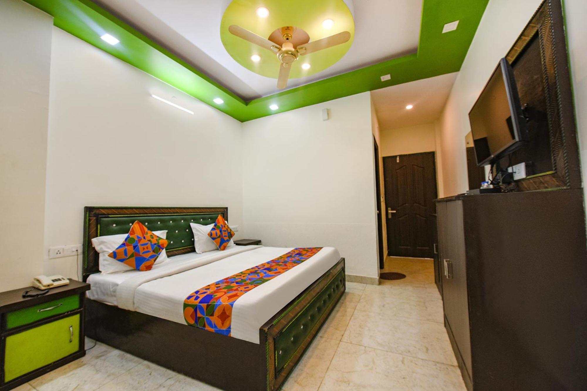מוסורי Fabhotel Kempty Lake Resort מראה חיצוני תמונה